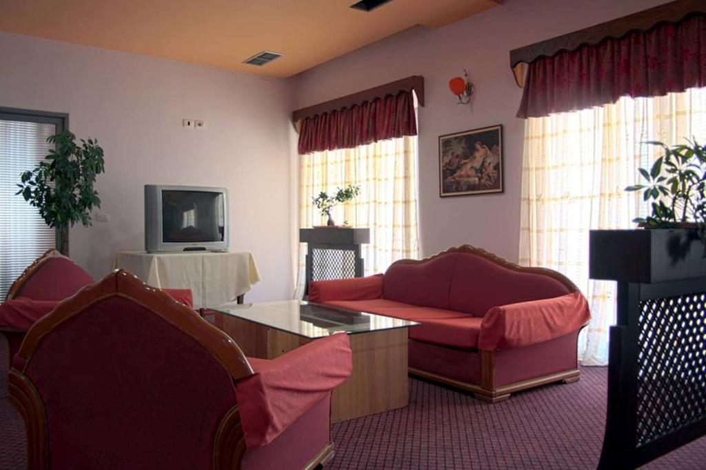 Kriva Resort Elbasan Luaran gambar