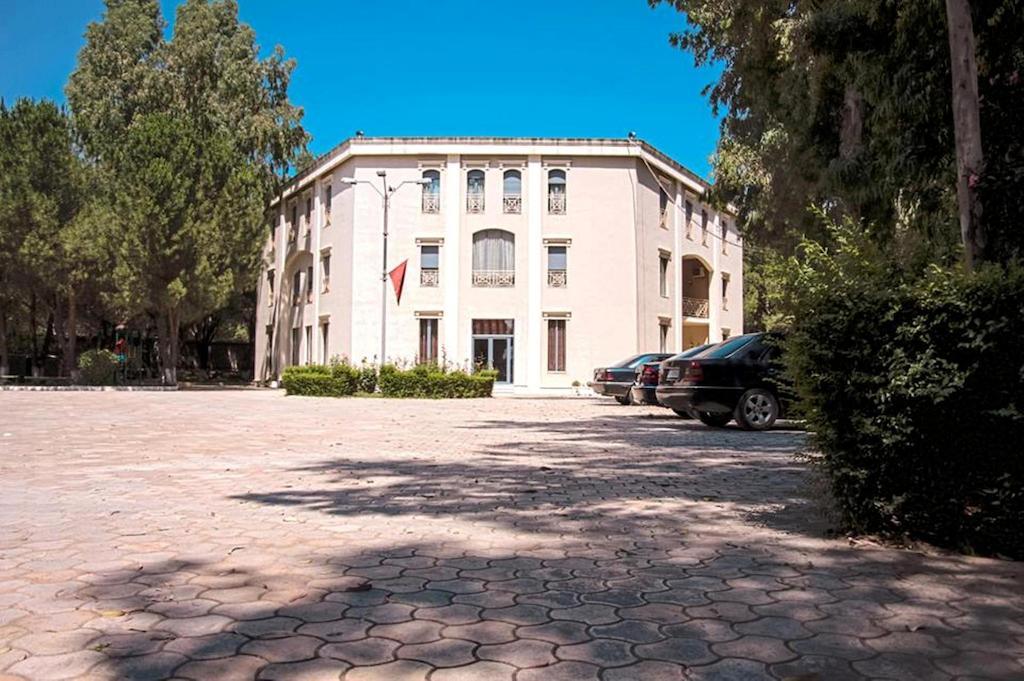 Kriva Resort Elbasan Luaran gambar